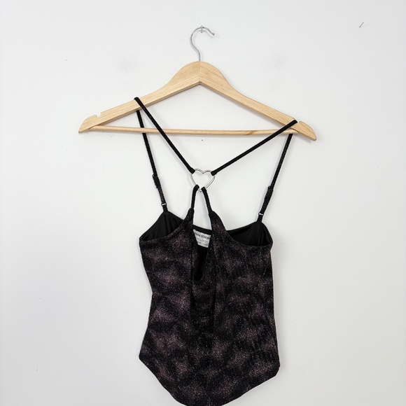 Urban renewal agnes heart-o-ring tank top - Picture 3 of 5